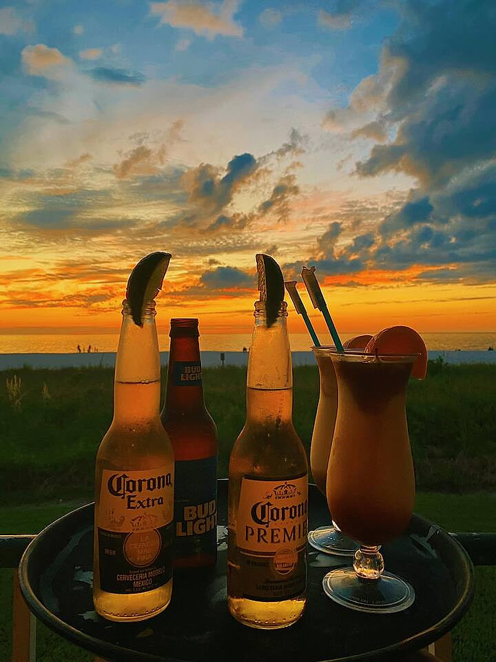 Sunset Grille Drinks