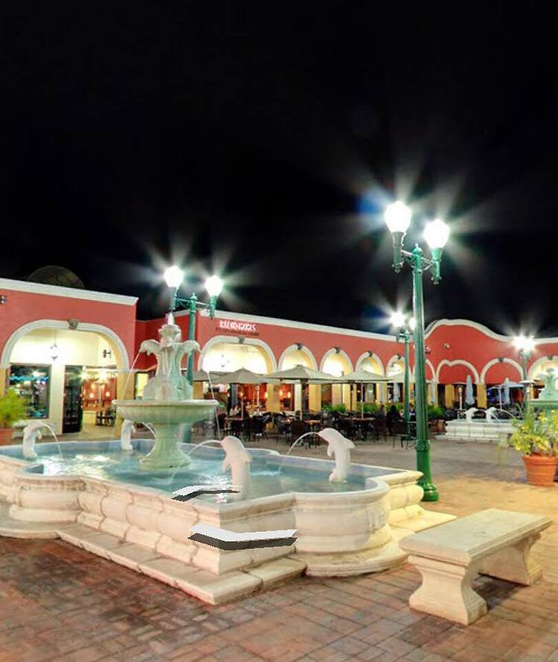 Marco Walk Plaza | Lots of restaurants and shopping  | 0.7 miles away