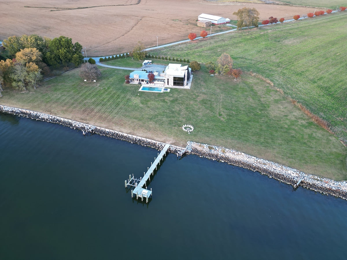 Stunning 9 Bedroom Villa on the Chesapeake Bay image 1