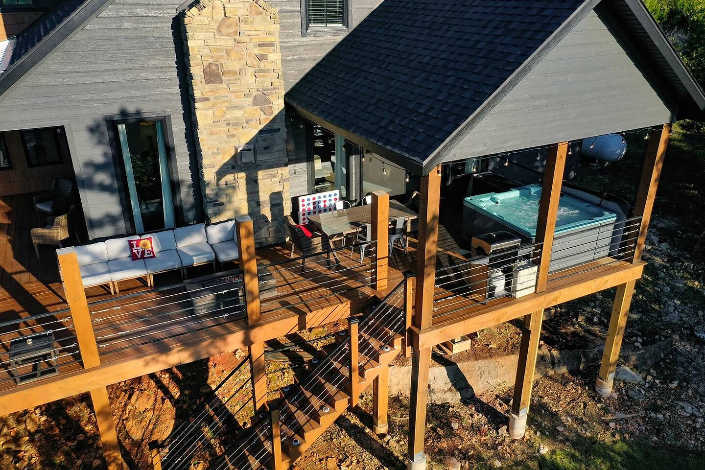 Amazing Outdoor Amenities: Hot Tub, Gas Grill, Lounge Area