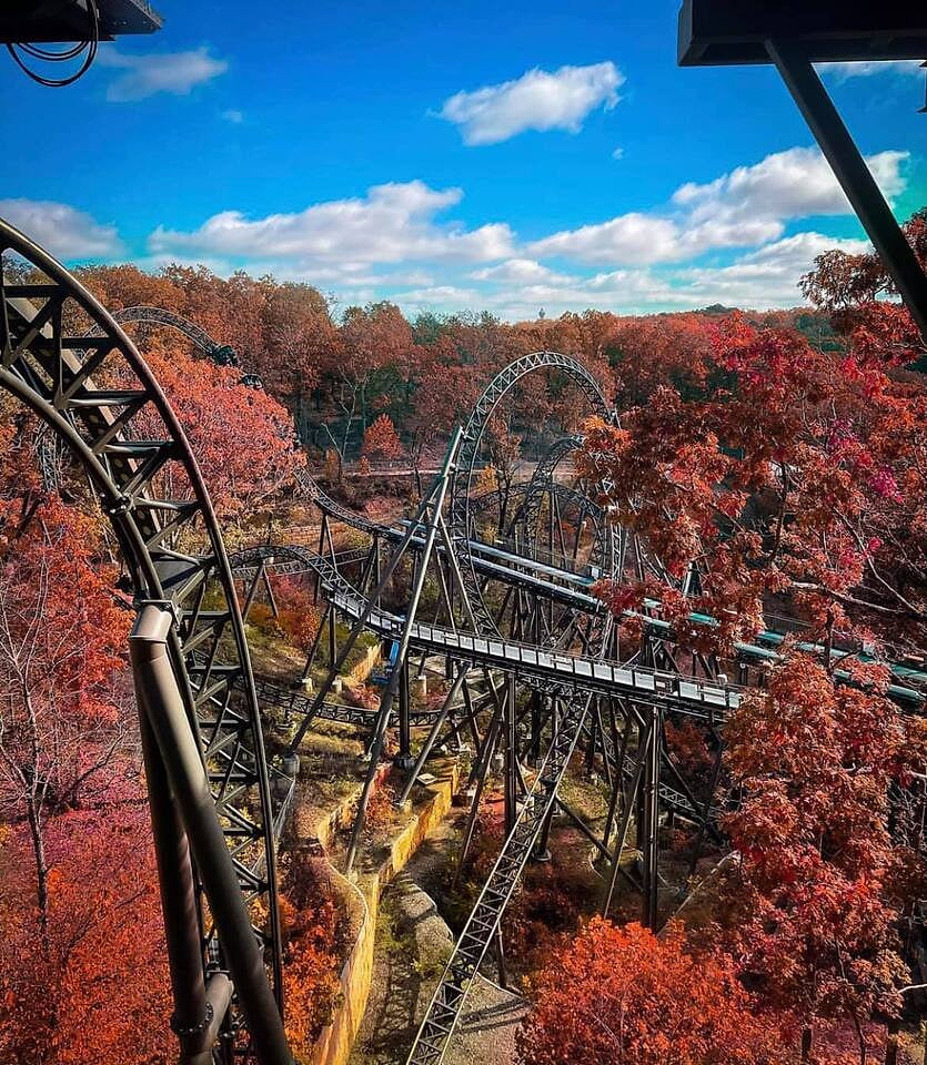 Silver Dollar City | 6 miles