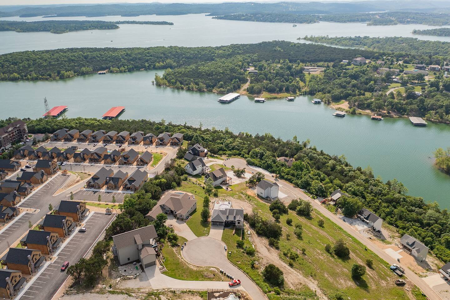 Table Rock | MajesticRetreat | HotTub | 3 Ensuite