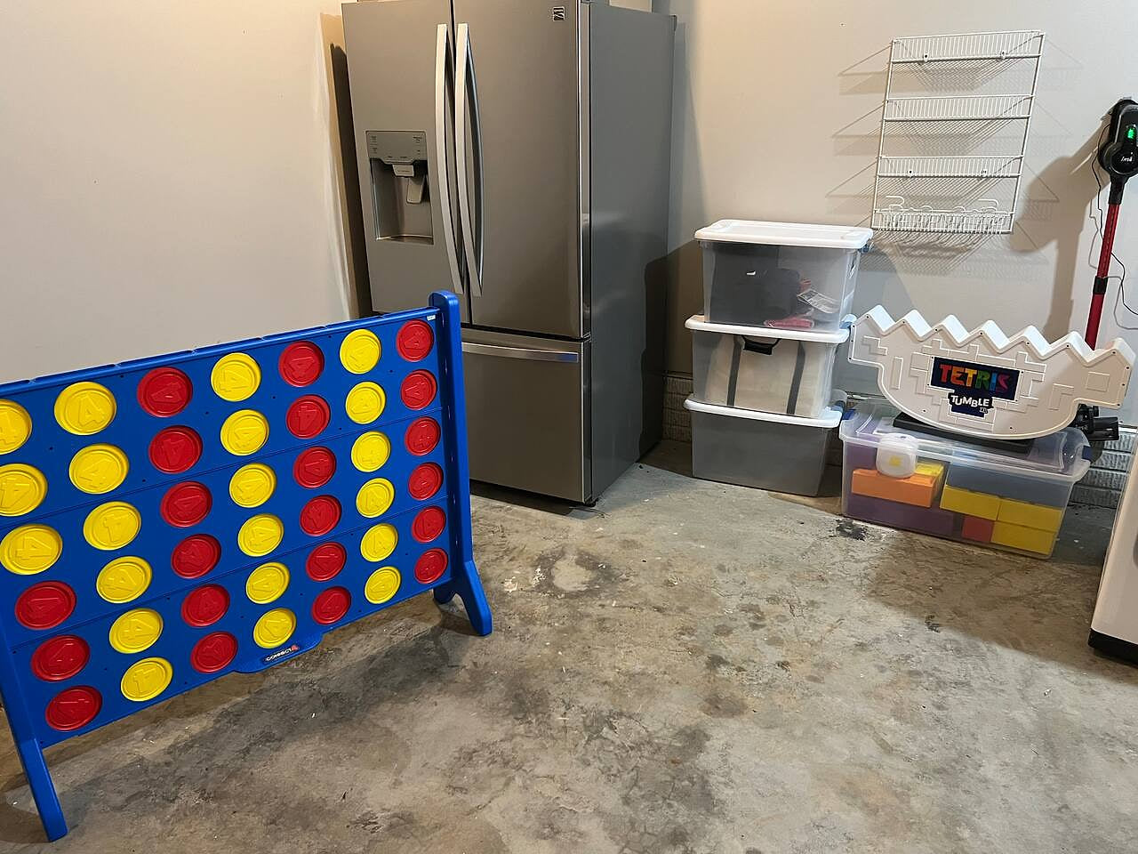 Connect 4 and Giant Jenga!