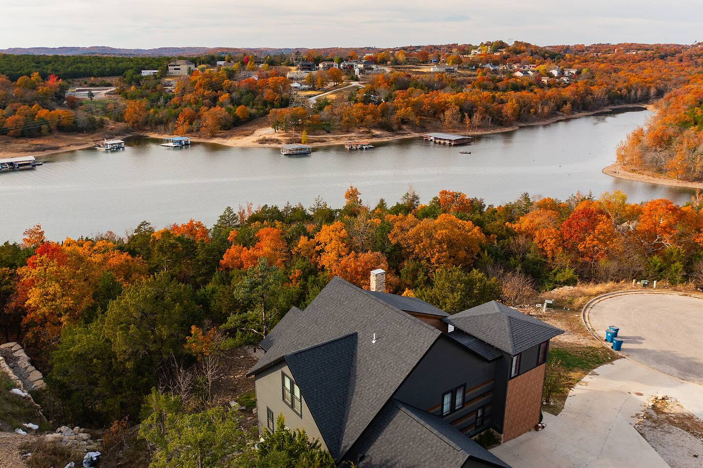 Beautiful Fall Colors at Majestic Retreat