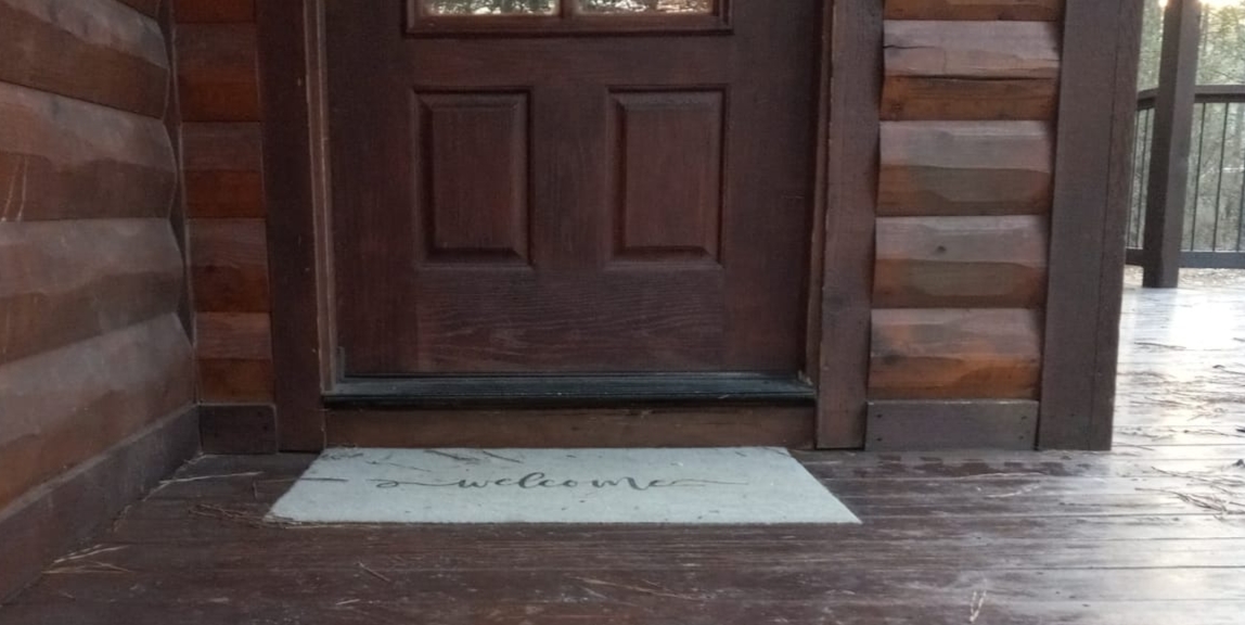 Step free access to home - entrance door Step free access to home - entrance door - Iron Horse Lodge - Broken Bow
