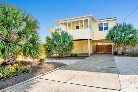 Sunshine Beach House (heated pool) Pensacola Beach