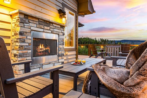 Vista Peak Mountain House