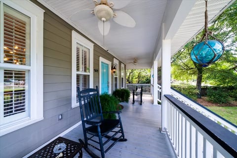 The Pool Trust House - 182 6th Ave, LLC