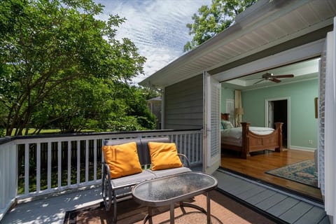The Pool Trust House - 182 6th Ave, LLC