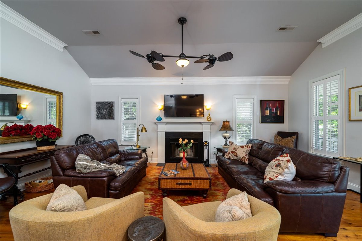 the-pool-trust-house-182-6th-ave-llc/