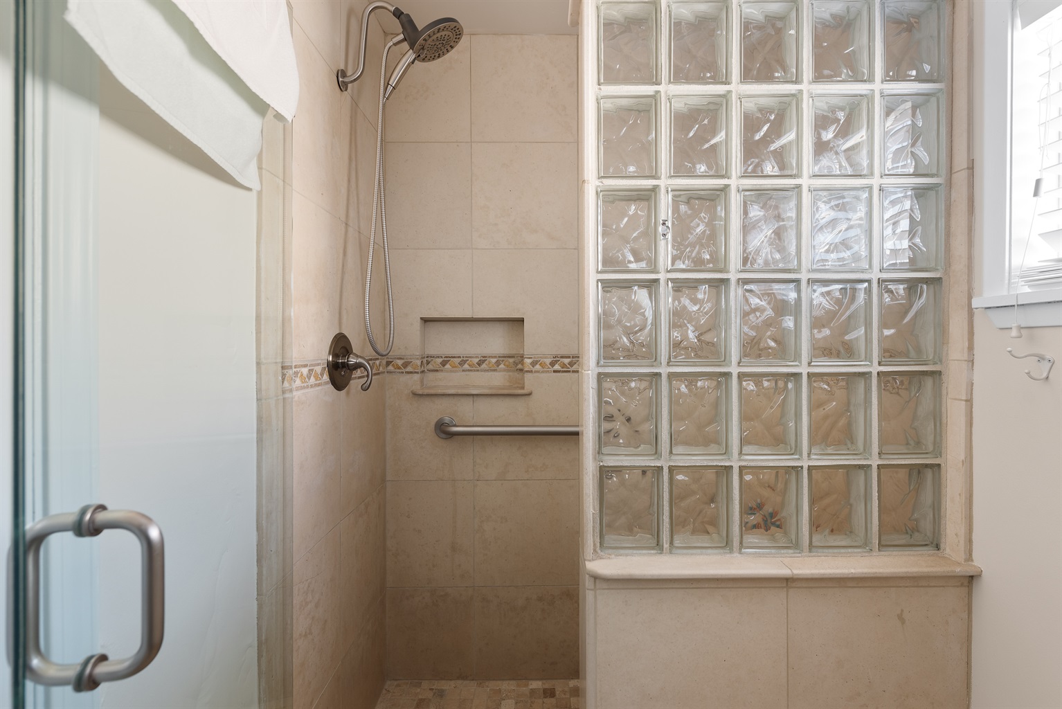 Elevated Comfort: Step into the second-floor bathroom and indulge in a refreshing shower, ensuring your stay is both comfortable and revitalizing. - Temporary Sanity - Oxnard