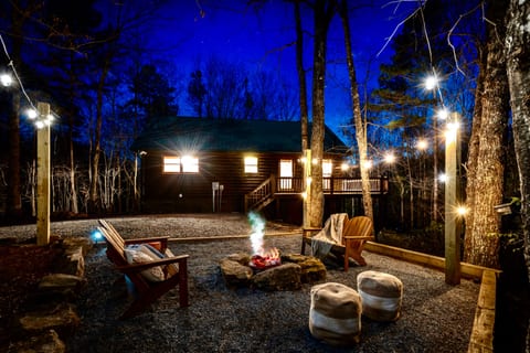 Hazel's Haven * Serene Mountain Views * Hot Tub