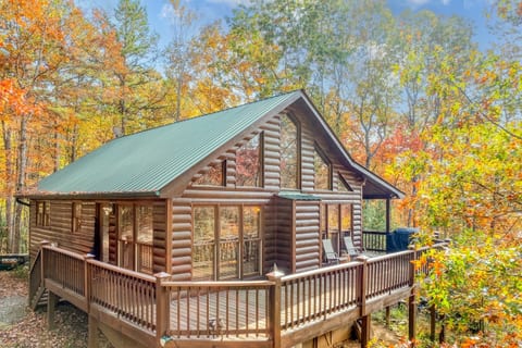 Hazel's Haven * Serene Mountain Views * Hot Tub