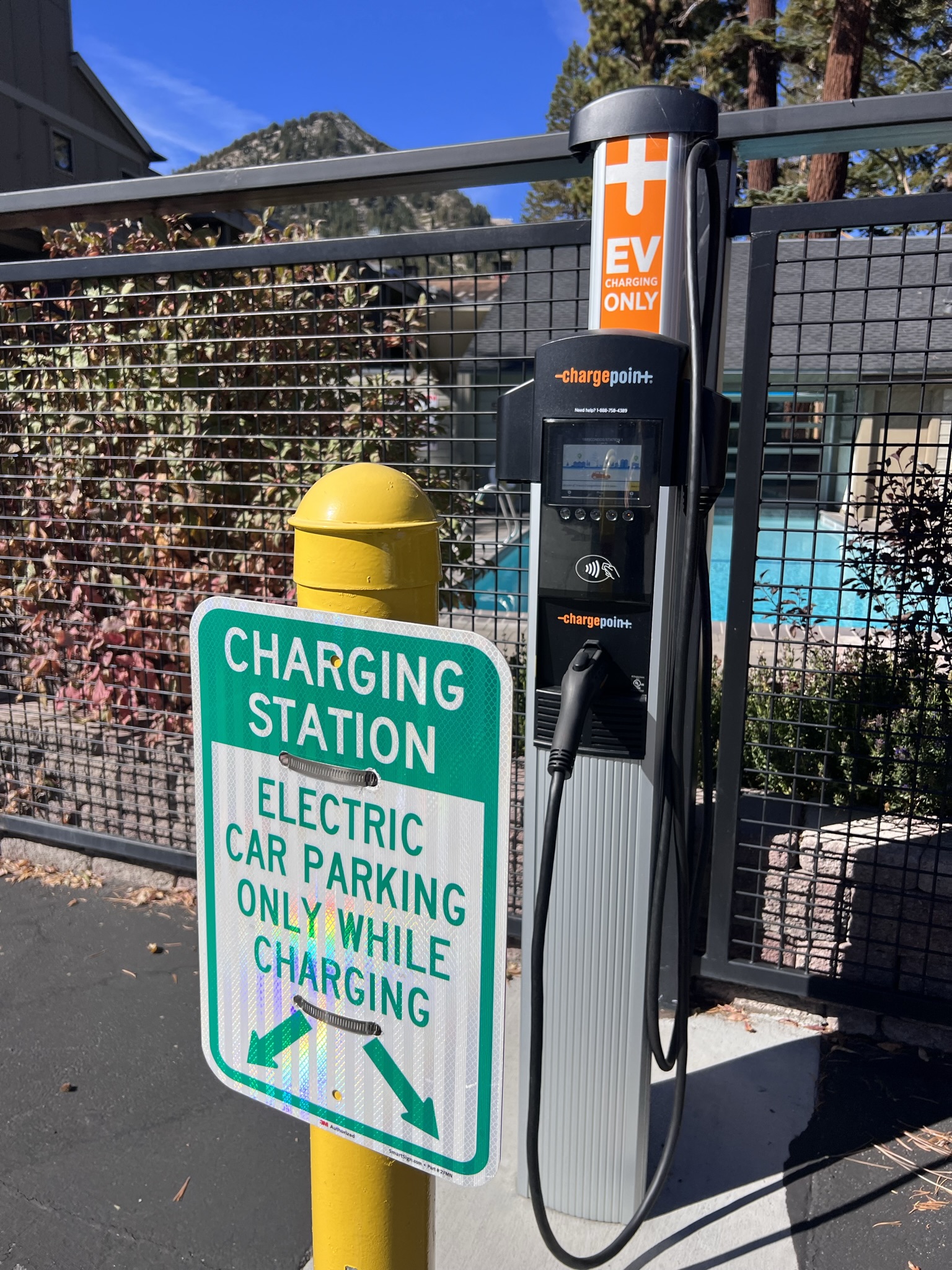 4 Level 2 Charging Stations