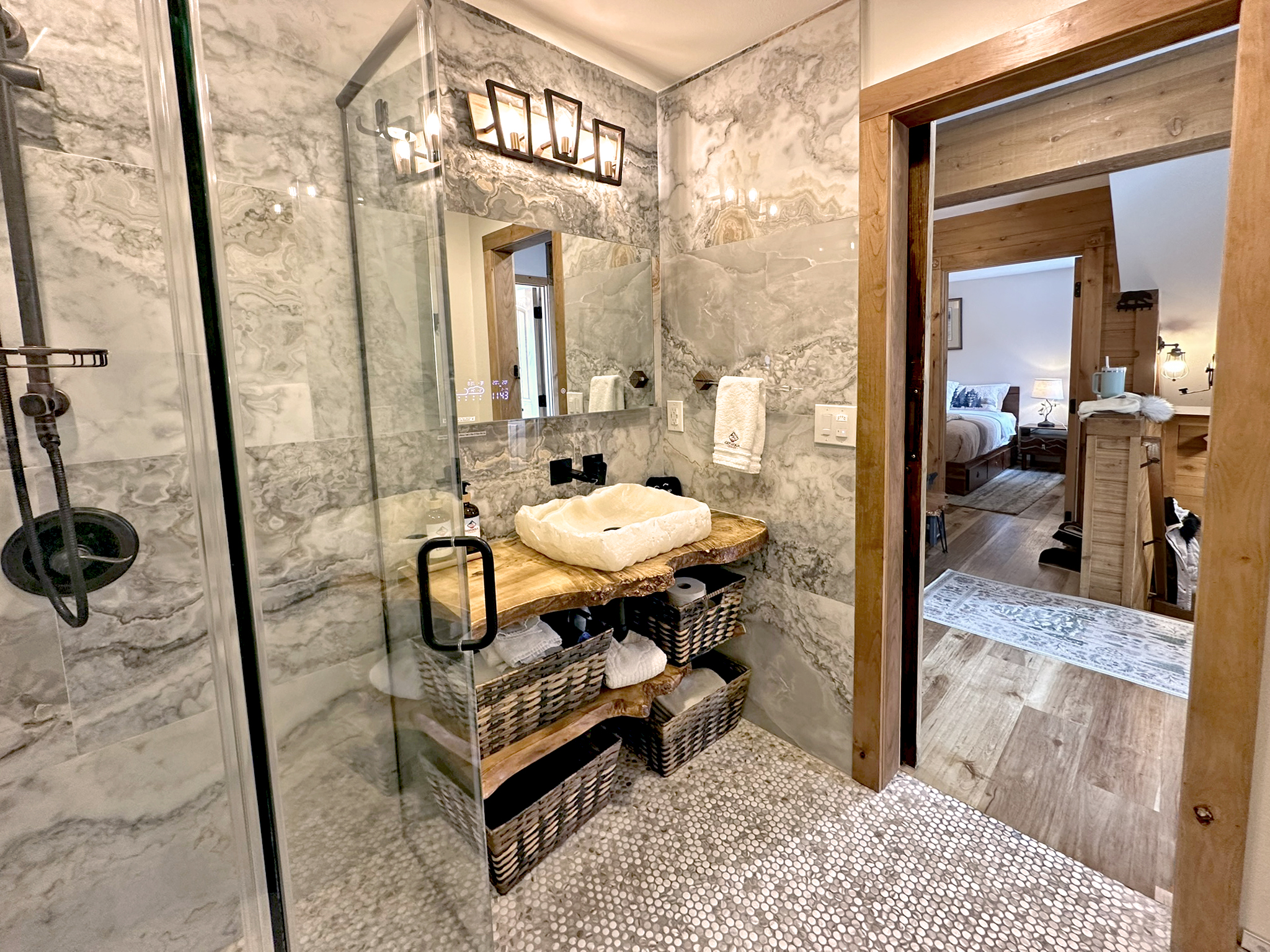 Bathroom 2 w/ Bidet, heated seat