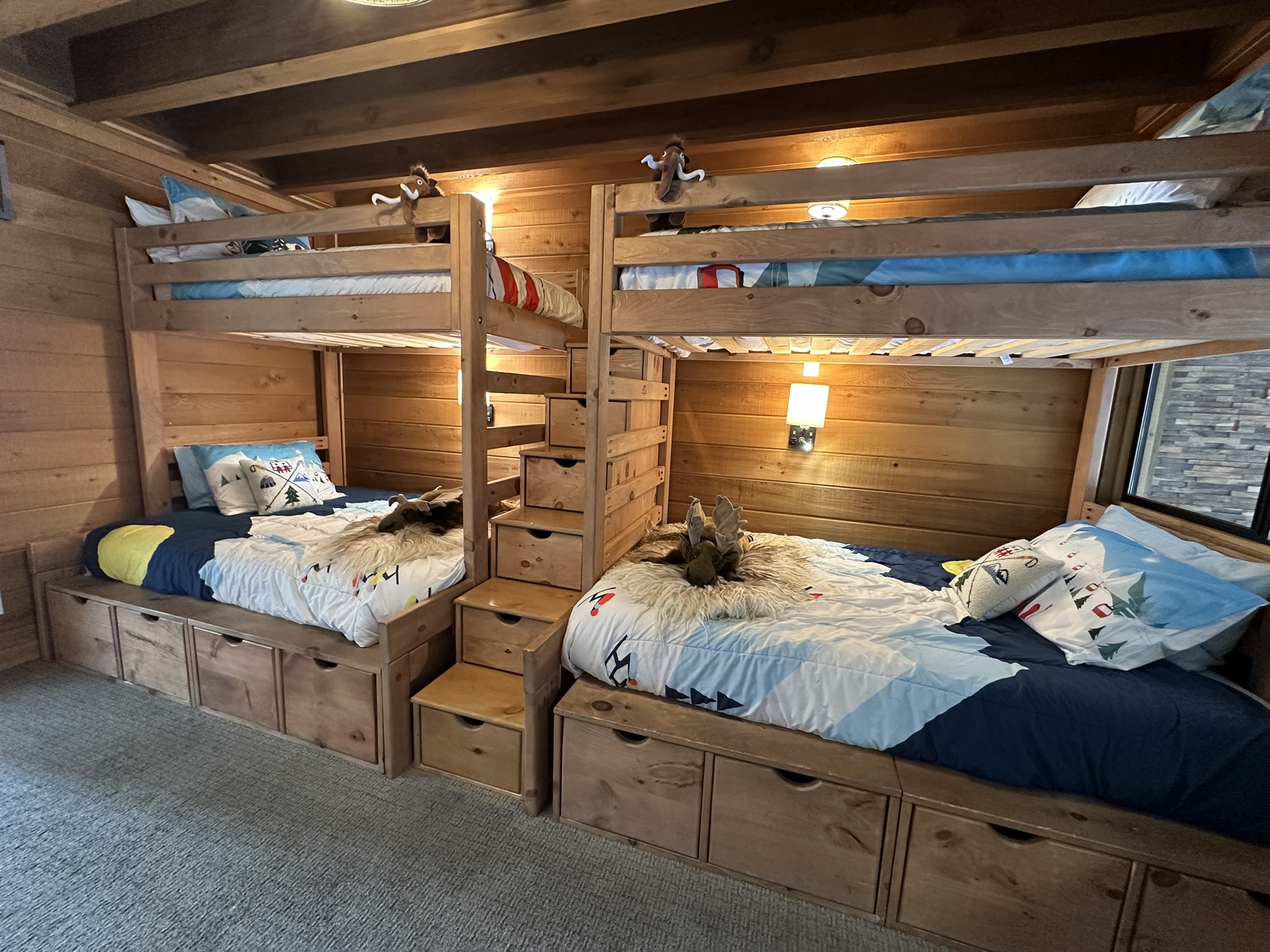 Bunk Rm 2 Fulls and 2 Twins (bdrm 4)