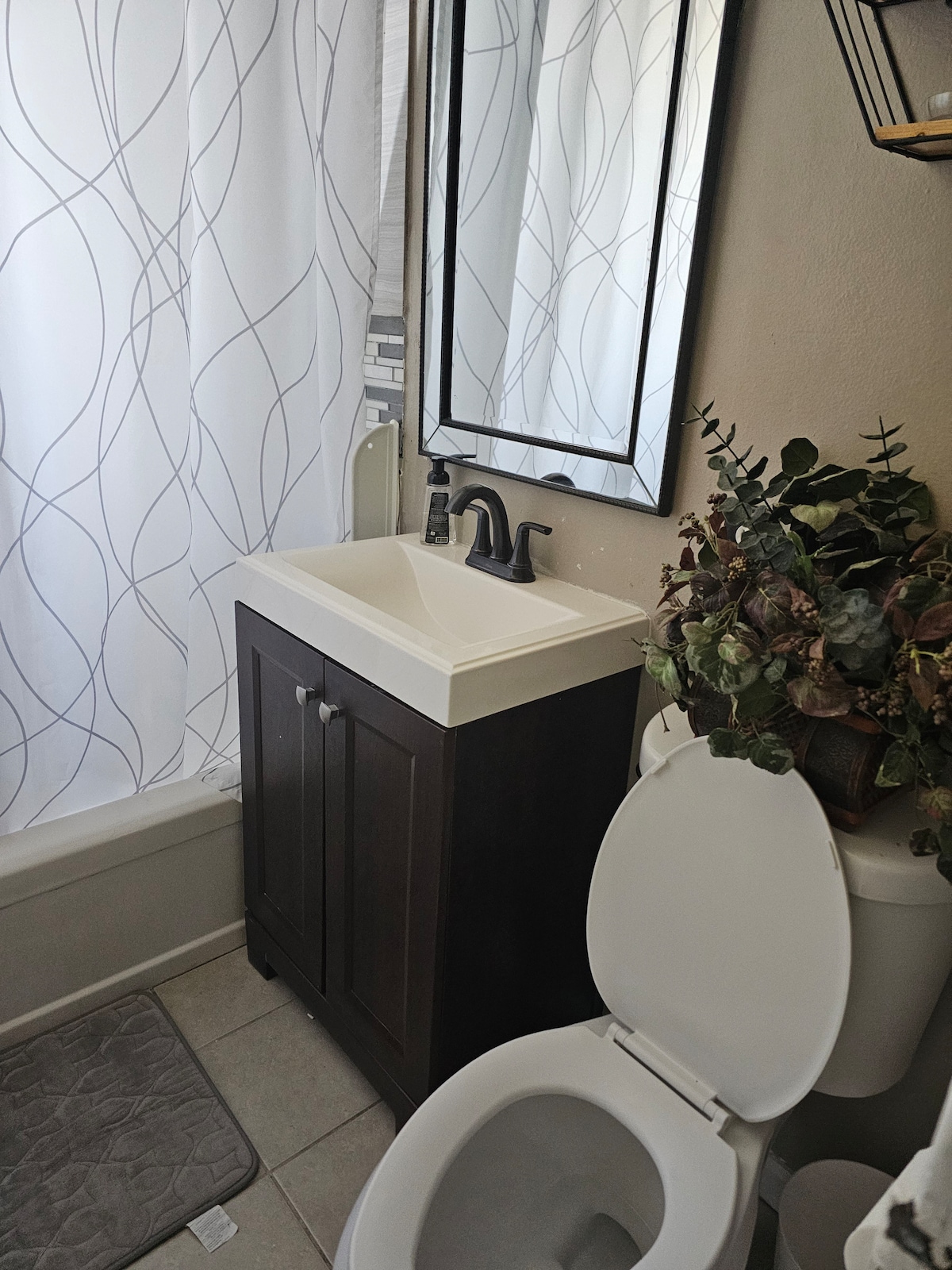 chic-urban-living-awaits-you-in-richmond-ca/