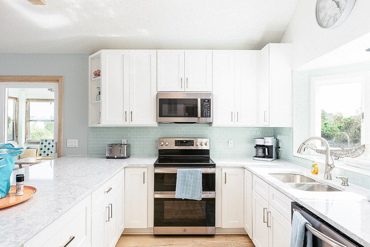 Full kitchen image 2