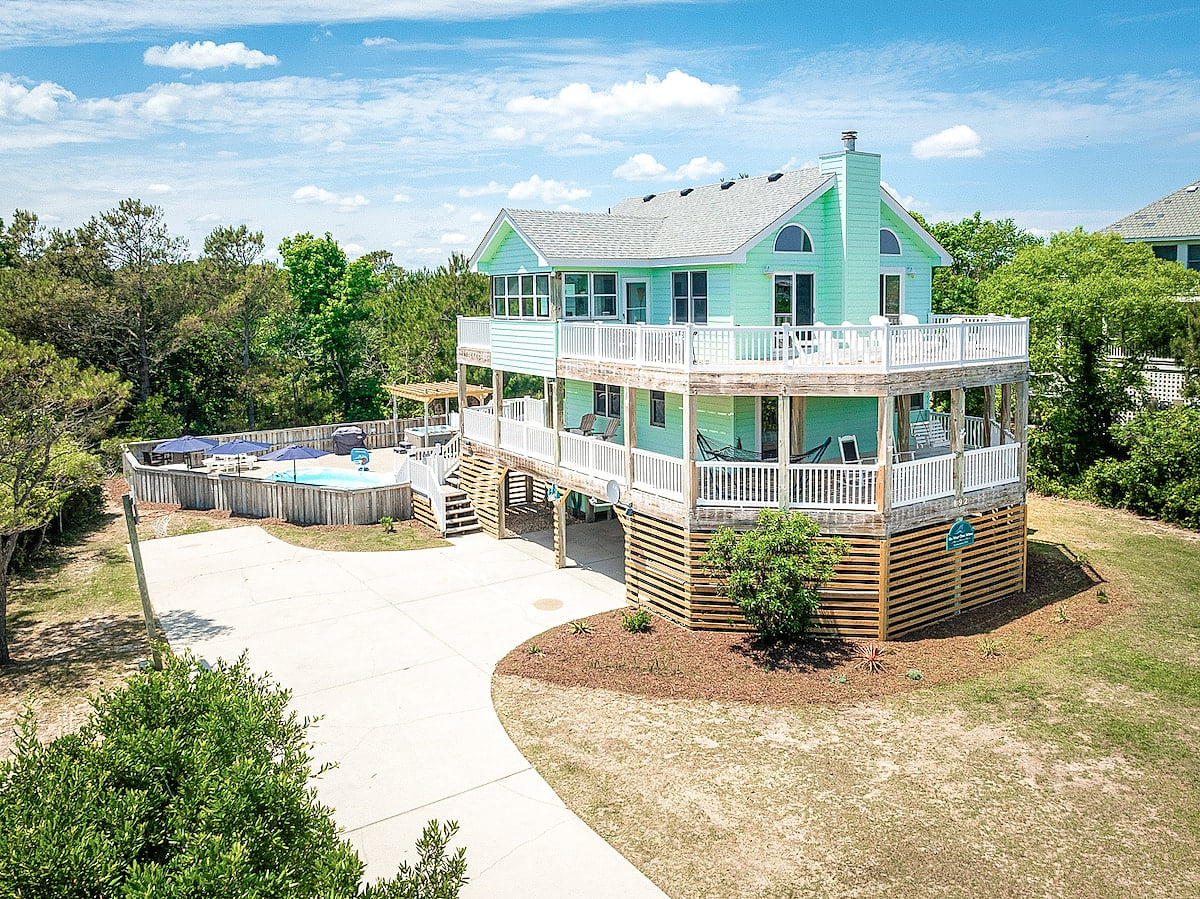 Exterior image 1