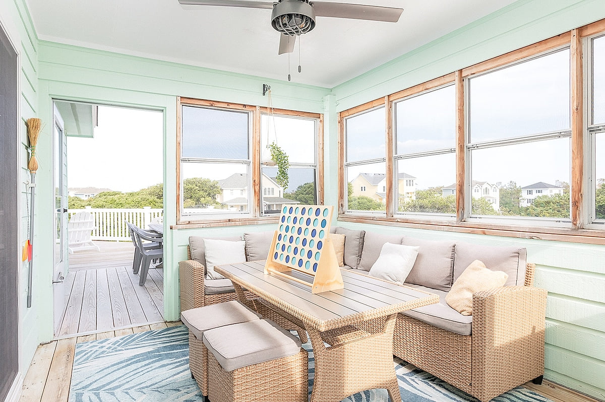 Veranda image 1