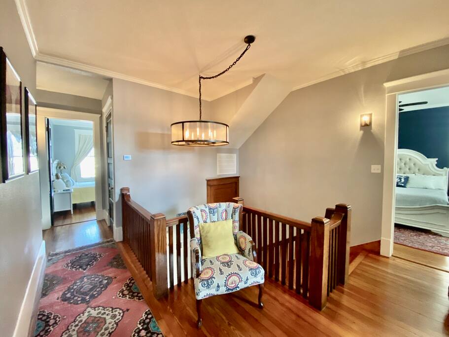 luxe-beach-house-pool-2-king-bed-sleep-14-patio/