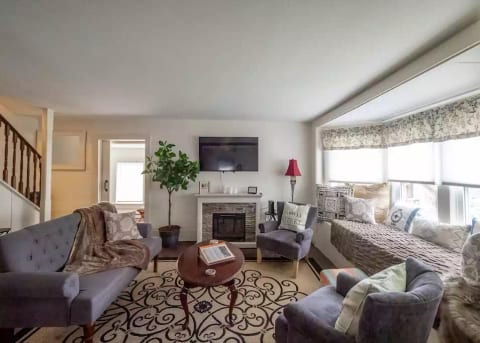 Living Room with a bay window