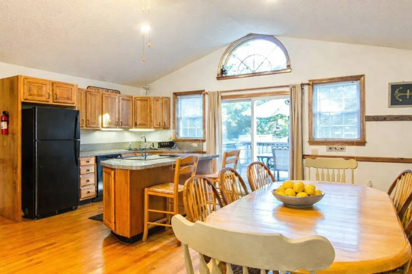 * Game Room, Linens, Quiet St, Central AC/Heat