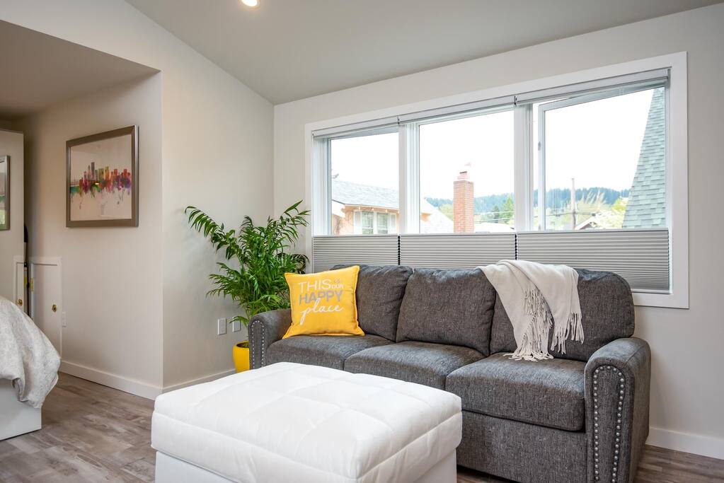 Luxury Loft ~ Bidet, Skylight & Bed for Royalty