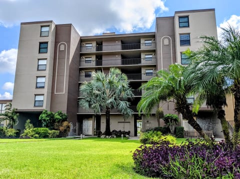 Sea Club Condo #502