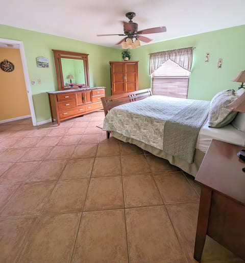 Sea Club Condo #18