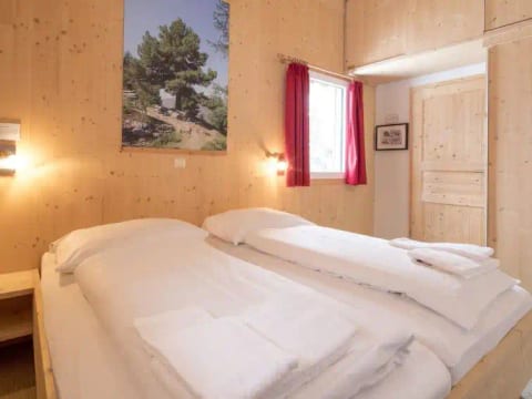 #40 mit IR-Sauna & Sprudelwanne Innen