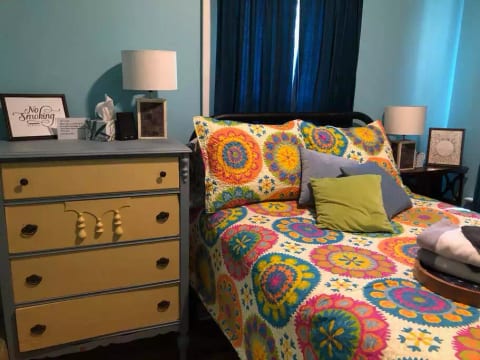 Cottage West - 2 bed Central location