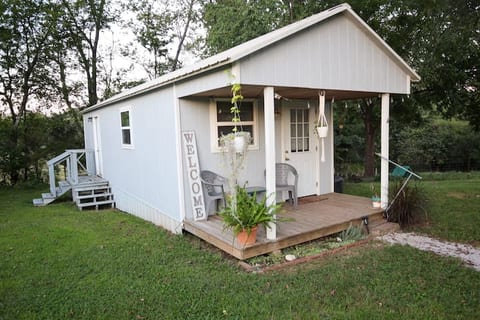 Cozy Tiny Home on the Farm