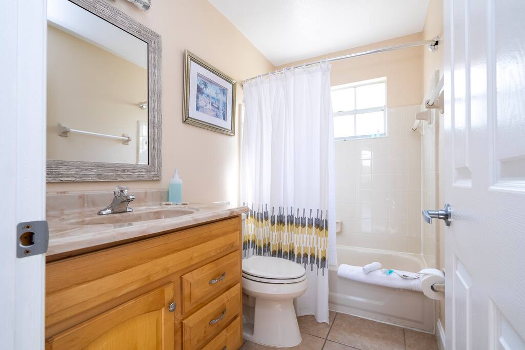 beautiful-spacious-and-cozy-retreat-near-disney/