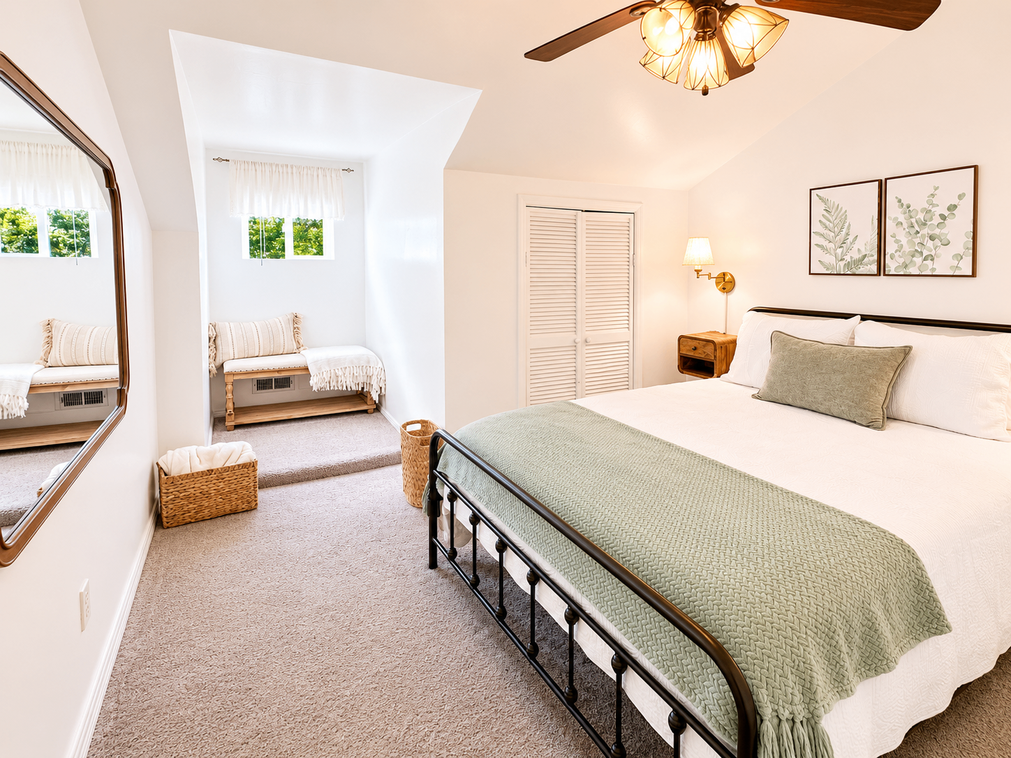 6 Time Award Winning Blue Coat Cottage Sleeps 6