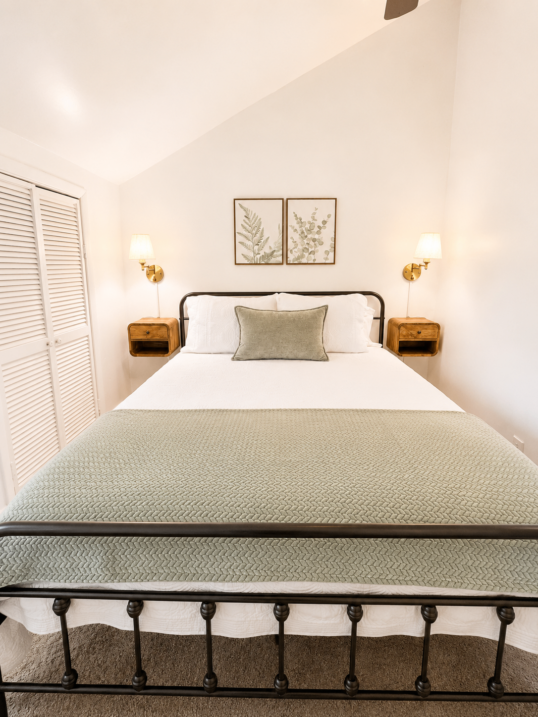 6 Time Award Winning Blue Coat Cottage Sleeps 6