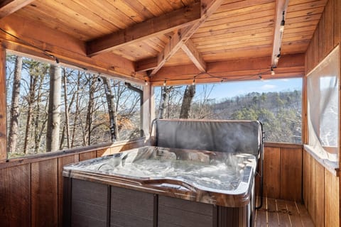 Private Cabin | Hot Tub | King beds | Forest Views