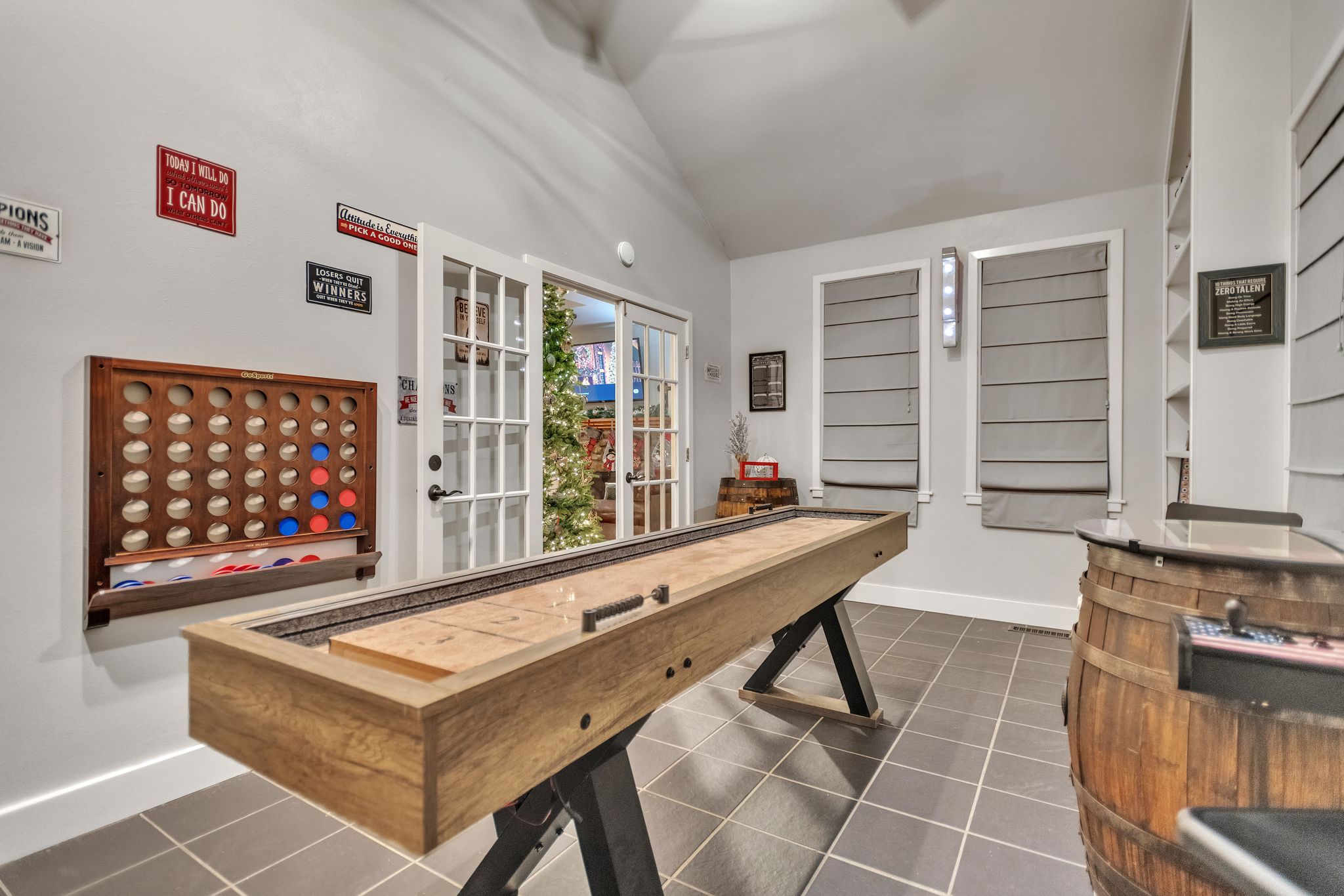 GAME ROOM!