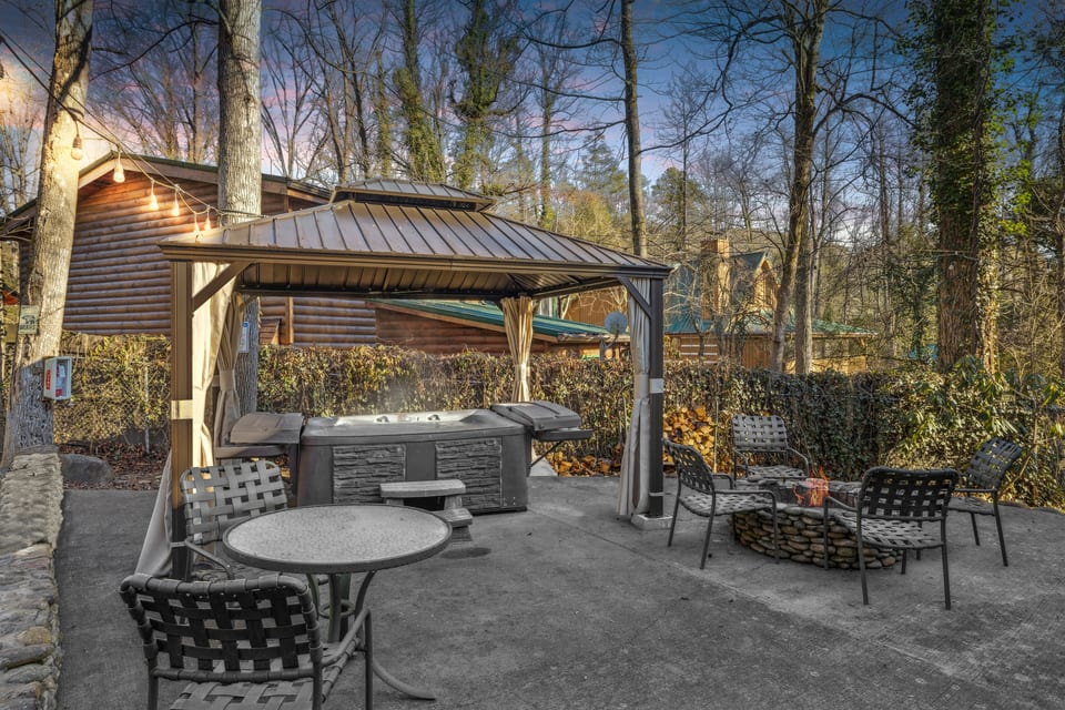 Red Bud Retreat - Gatlinburg