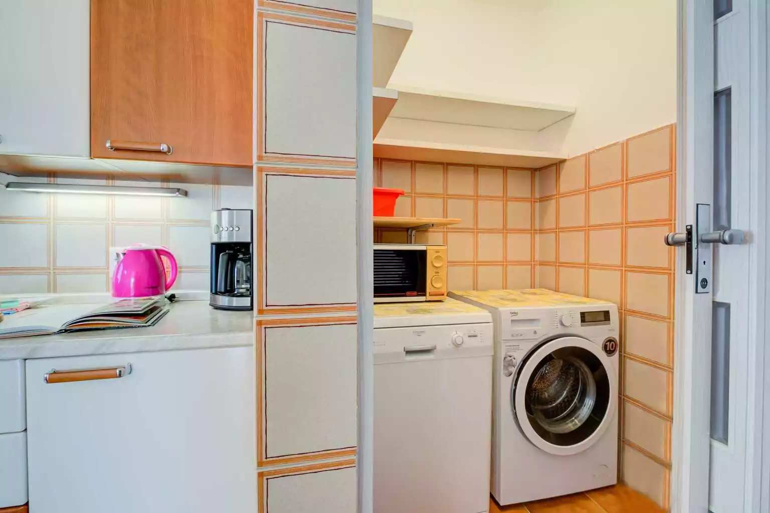 Laundry corner and dishwasher - Antares150m from the Lake - Riva del Garda