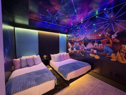207_ Sparkle Apartment Close to Disney Free Waterpark