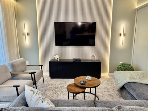 207_ Sparkle Apartment Close to Disney Free Waterpark