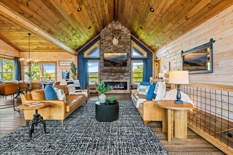 Bright Sky Lodge