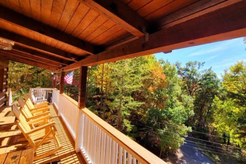 Views from every room! Beautiful Park-like setting