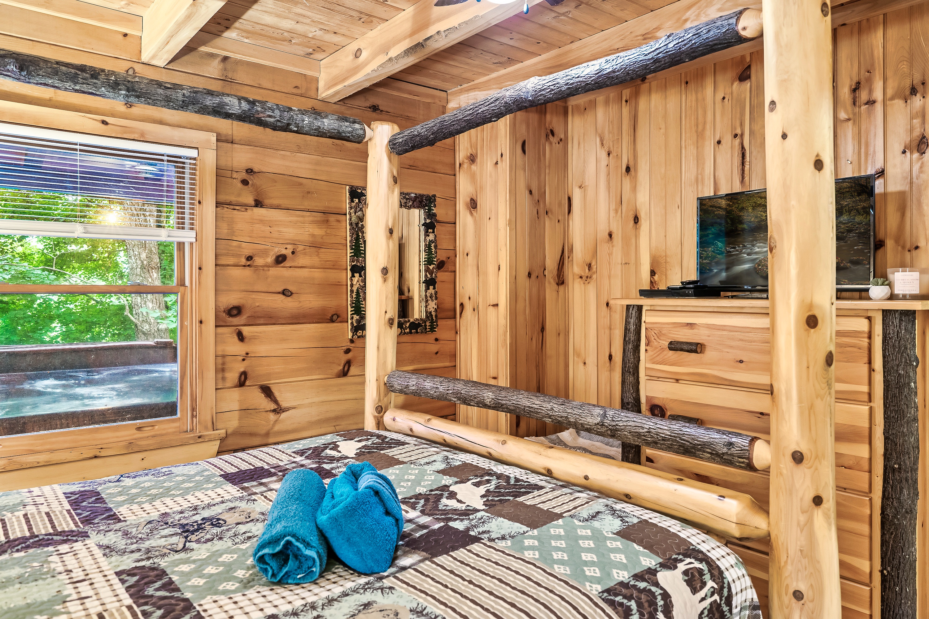 Main level queen bedroom