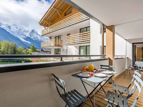 Cordée 112 - Chamonix. Mont Blanc view, heated swimming pool
