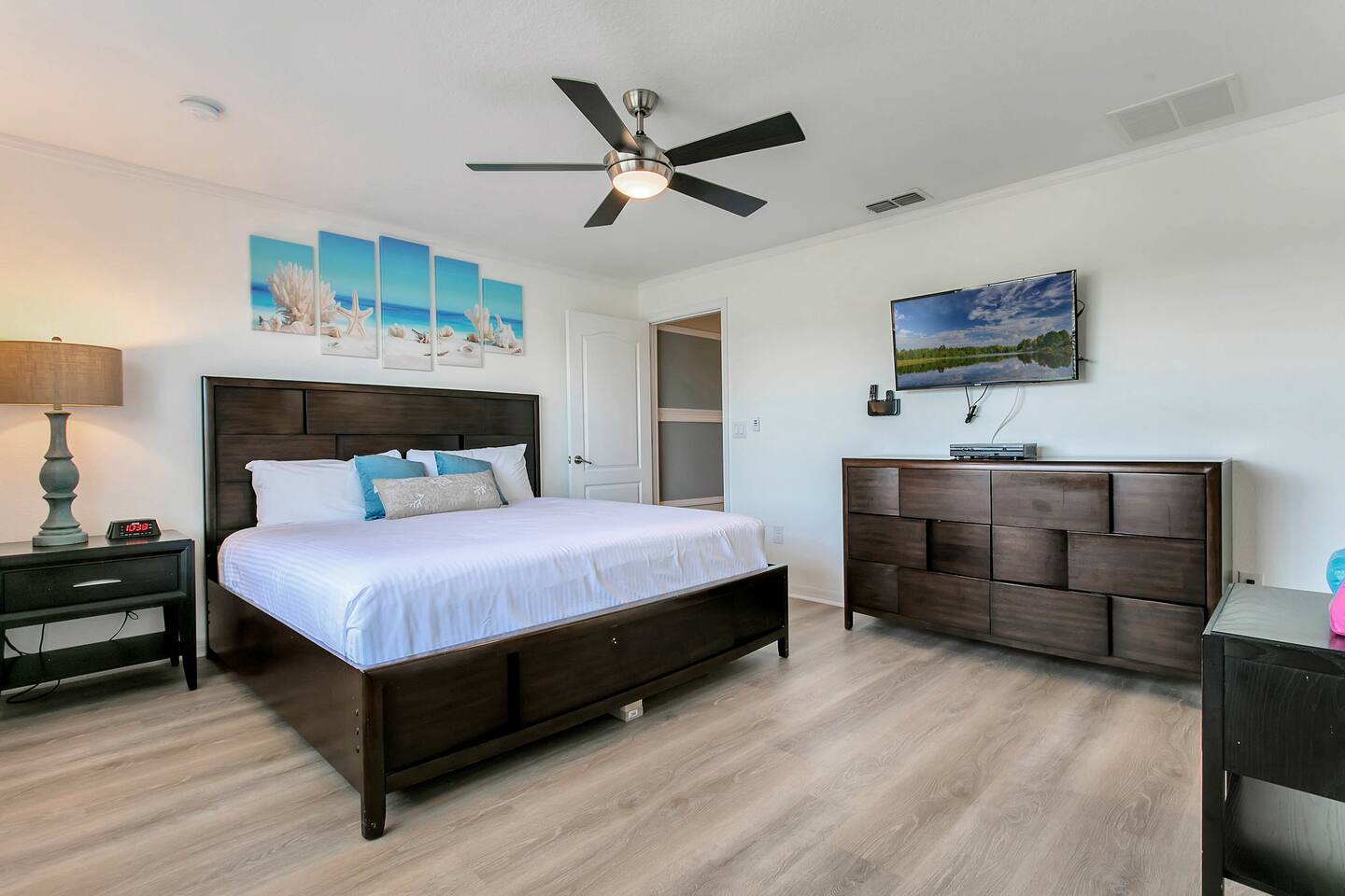 Majesty Family Villa sleeps 8