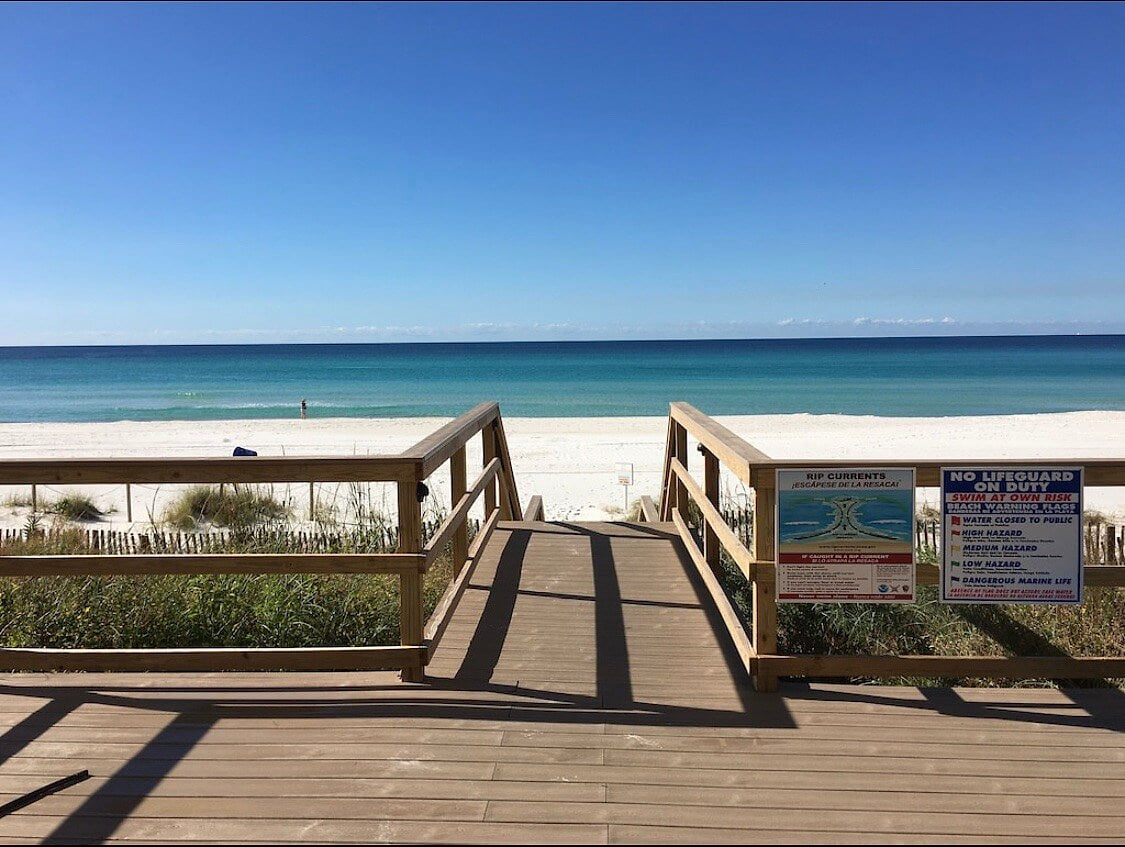 Direct beach access!
Stairs or ramp