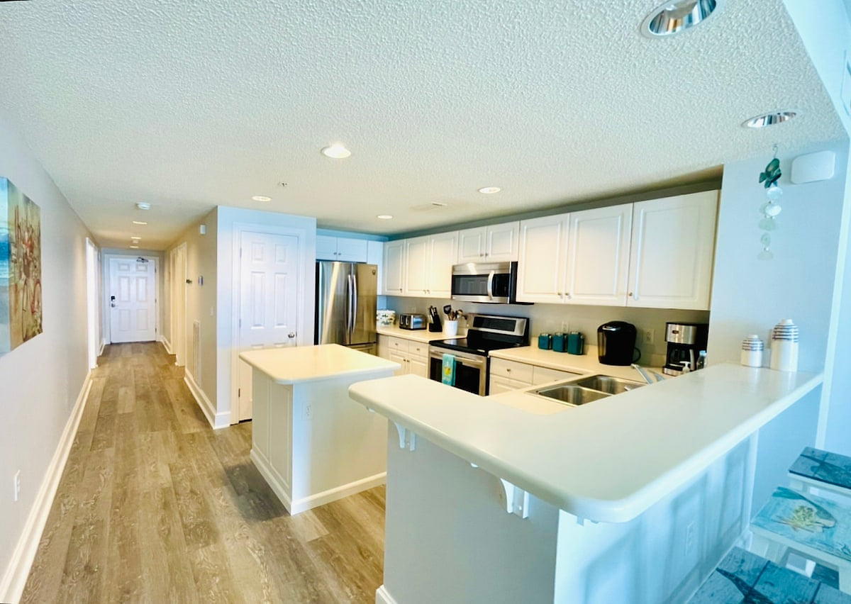 Amazing Beachfront-Beachfront Master @ Majestic image 14