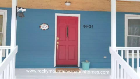 This is the front door you're looking for upon arrival!